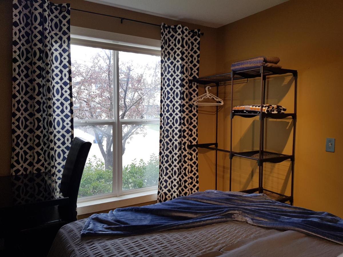 Tuscan Ridge Guesthouse Calgary West Exteriör bild