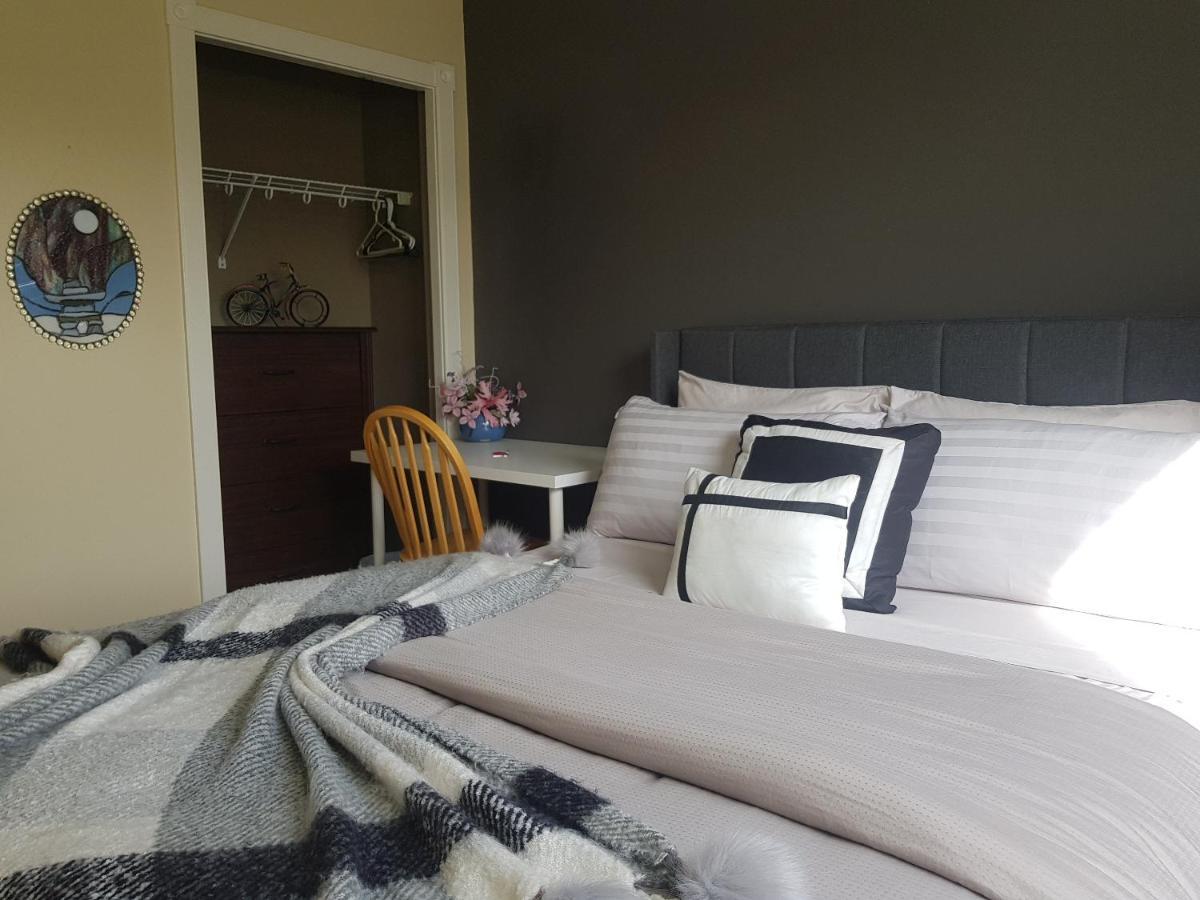 Tuscan Ridge Guesthouse Calgary West Exteriör bild